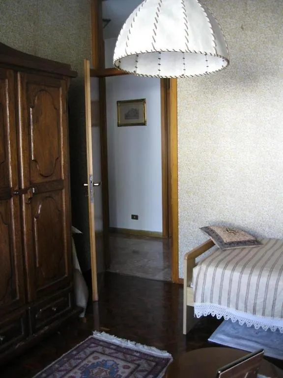 Bed and Breakfast La casa dei pini Malnate Bed & Breakfast