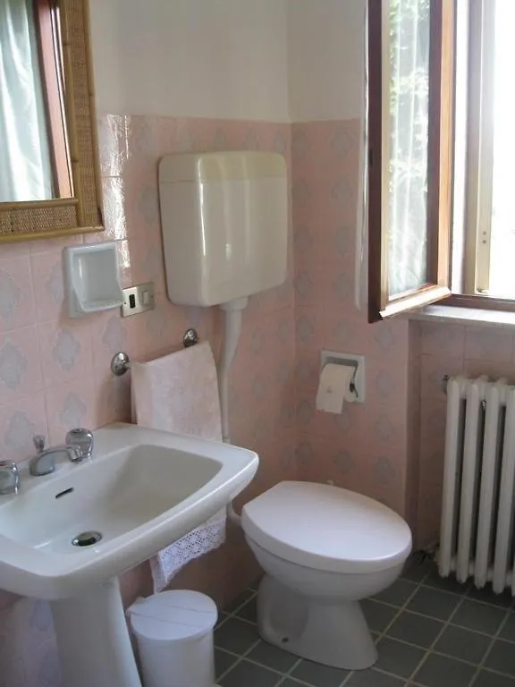 Bed and Breakfast La casa dei pini Malnate Italia
